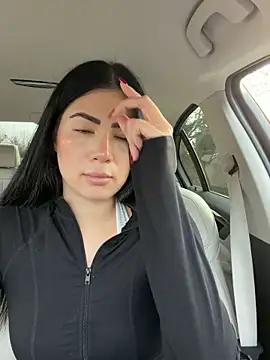 clairewntr online show from December 21, 9:35 am