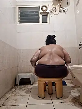 Snapshot of Telugu_girl143 chatting on September 25, 2:27 pm Telugu girl143 online show from September 25, 2:27 pm