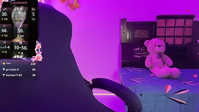 Sweet  queen2 online show from November 3, 7:07 pm