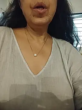 Susannemilf online show from April 8, 7:54 am