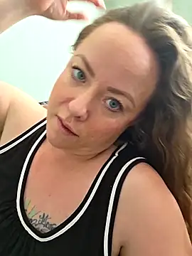 julimonroe online show from February 21, 5:13 pm