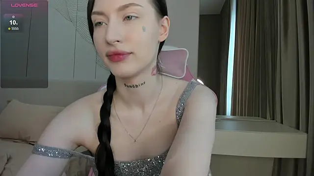JenniferQueen11 online show from May 31, 11:27 am