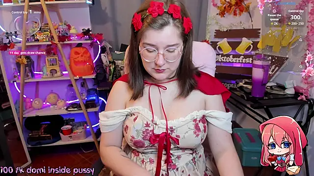 Snapshot of HunnyyLove chatting on October 9, 5:50 pm HunnyyLove online show from October 9, 5:50 pm