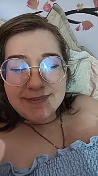 Snapshot of HunnyyLove chatting on October 7, 6:23 pm HunnyyLove online show from October 7, 6:23 pm