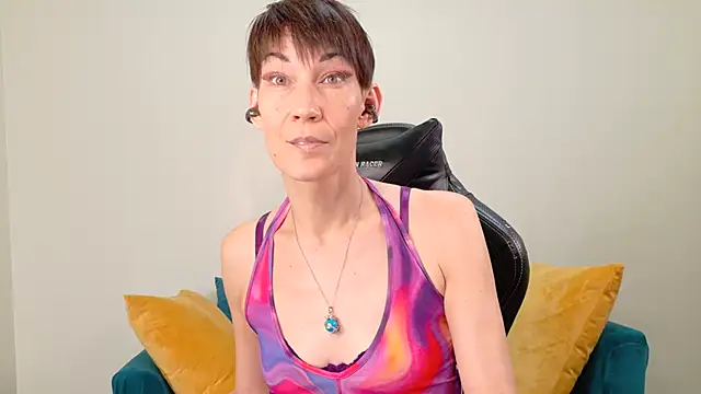 EveEnigma online show from February 11, 6:31 pm