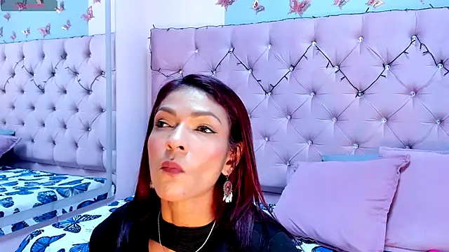 HannaPetit online show from December 17, 8:46 pm