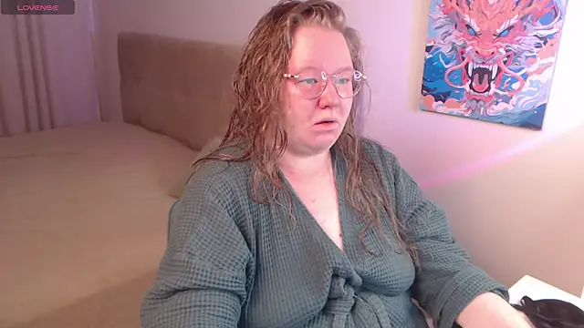 Ann Muna online show from December 21, 7:18 pm