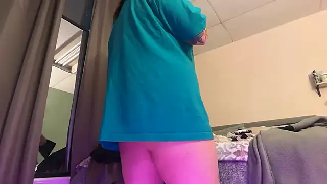 Pumpkin bunny online show from March 18, 1:43 am