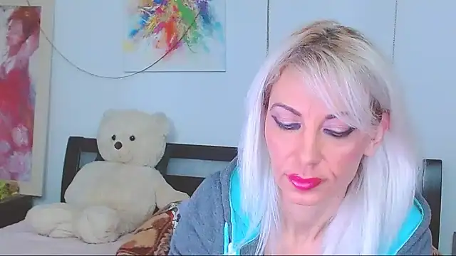 HoneyLara online show from February 26, 12:53 am