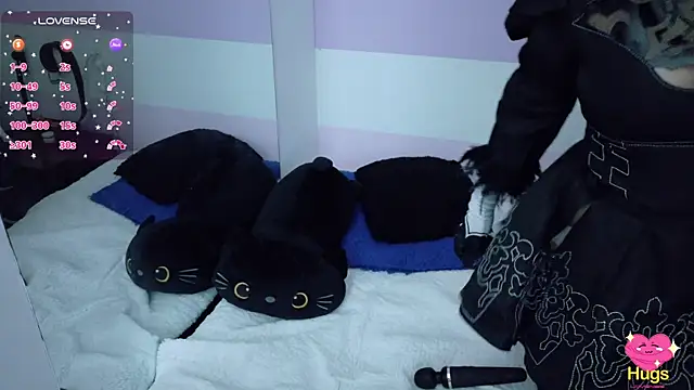 Catwhite  online show from November 7, 6:24 pm