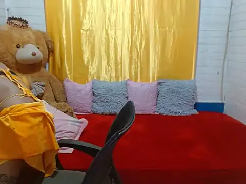 xxSexyBitch69xx online show from February 5, 9:56 am