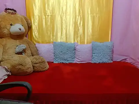 xxSexyBitch69xx online show from March 7, 10:33 am