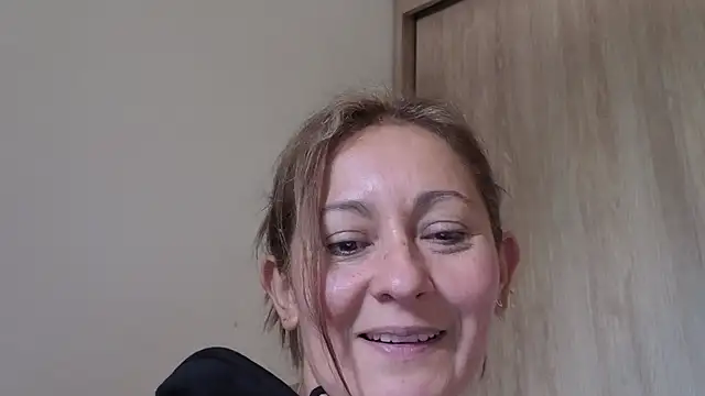 maya hottt online show from November 22, 5:37 pm