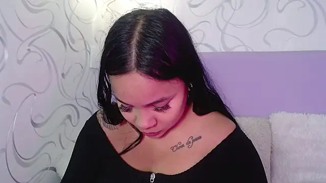 EmilyQueen3x online show from November 5, 2:33 pm