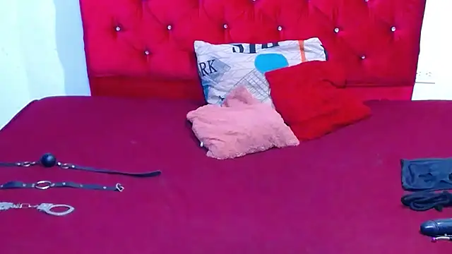 Snapshot of RubyFetish chatting on September 25, 10:51 pm RubyFetish online show from September 25, 10:51 pm