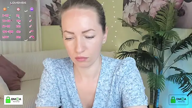 Queenymel online show from April 4, 3:22 pm