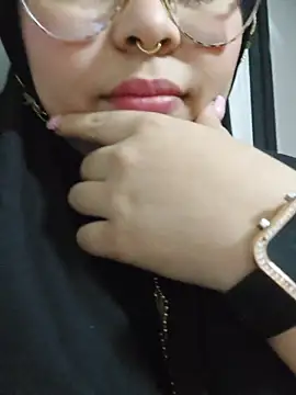 Elinaax online show from April 8, 11:29 pm