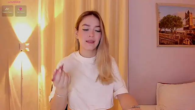 Assh lee  online show from March 29, 12:59 pm