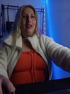 La pauli latina online show from June 24, 3:05 am