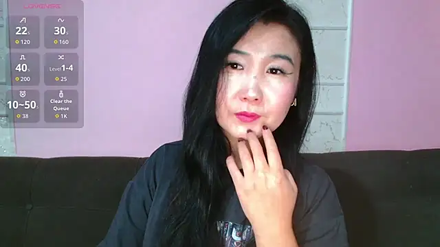Snapshot of Bet_Lu chatting on October 12, 4:15 am Bet Lu online show from October 12, 4:15 am
