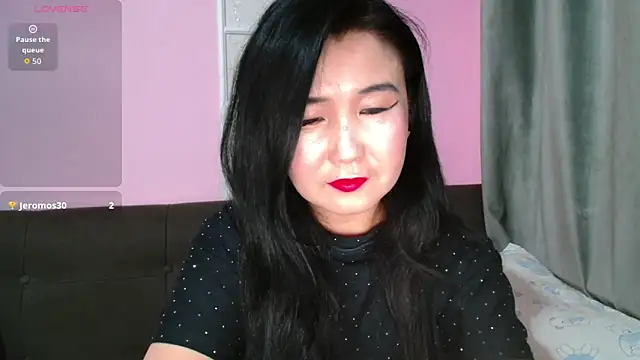 Snapshot of Bet_Lu chatting on October 19, 10:12 pm Bet Lu online show from October 19, 10:12 pm