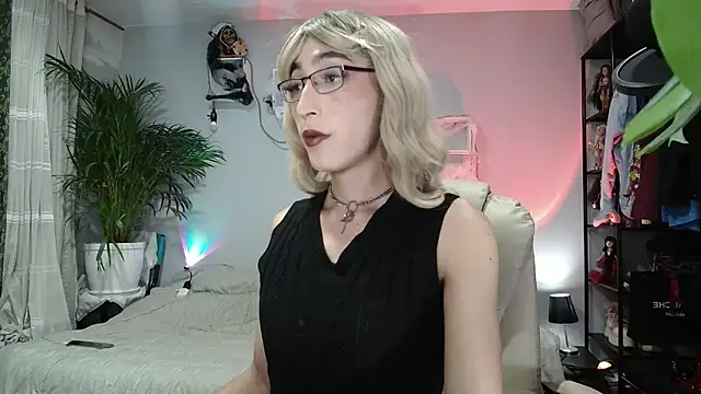 Snapshot of NicoleCortez chatting on October 26, 2:29 am NicoleCortez online show from October 26, 2:29 am