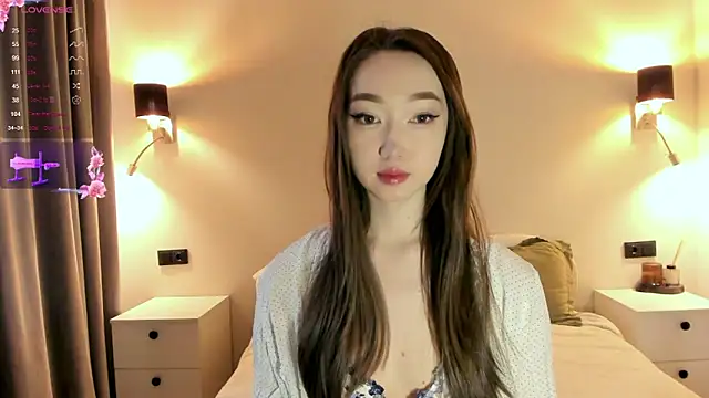  luna 022 online show from December 18, 3:55 am