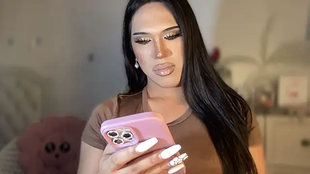 Ts glamxxxx online show from November 19, 4:01 am