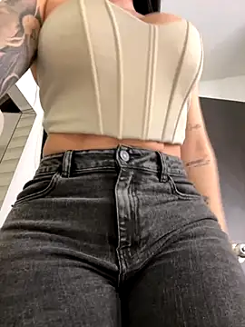 ALISSON FOXXX1 online show from November 7, 11:09 pm