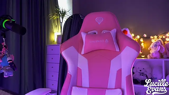 lucille evans online show from April 27, 4:20 am