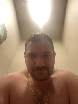 JonJ0 online show from January 13, 8:08 am