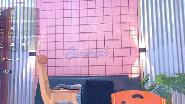 mensia hernandz online show from April 2, 1:41 pm