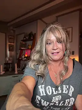 cowgirlc online show from June 26, 2:46 am