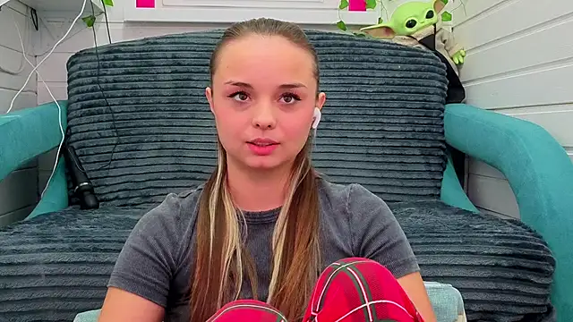 Misss Vikk online show from November 28, 7:44 am