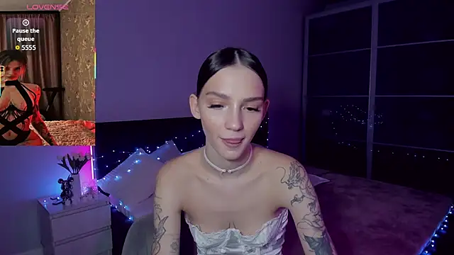 SophieCatty online show from January 11, 3:50 pm