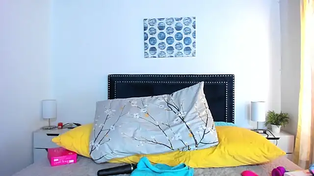 ZulyMichels online show from October 11, 1:47 pm