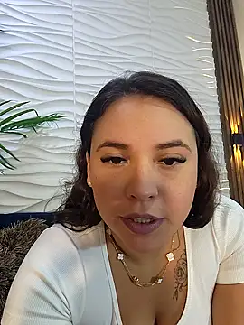 LizzRouse online show from October 3, 10:04 pm