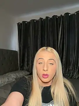 Strongqueen online show from April 26, 6:49 pm