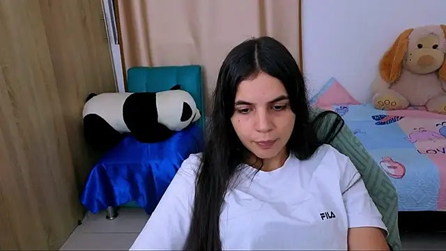 Snapshot of _elenna chatting on September 24, 5:45 pm elenna online show from September 24, 5:45 pm