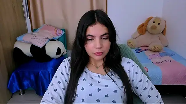 Snapshot of _elenna chatting on September 22, 5:44 pm elenna online show from September 22, 5:44 pm