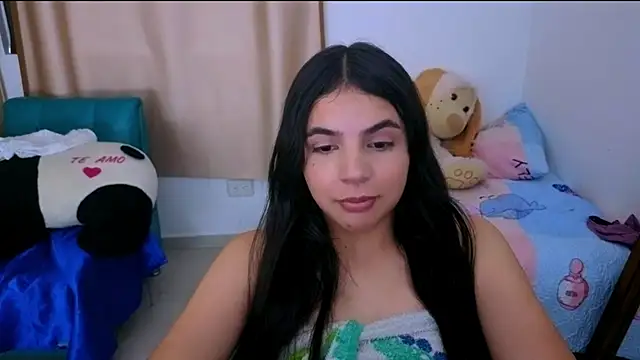 Snapshot of _elenna chatting on October 9, 7:18 pm elenna online show from October 9, 7:18 pm