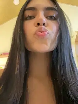 DaphneUwu online show from September 26, 1:03 am