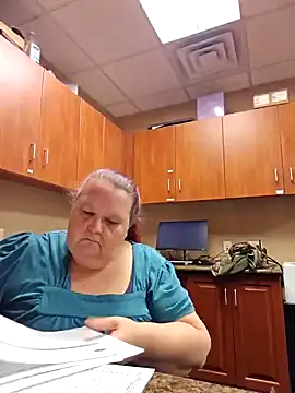 Hornybbw1978 online show from April 23, 5:37 am