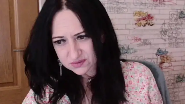 DebraMilf online show from June 29, 1:12 am