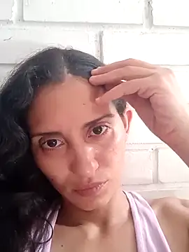 valeriaswang Lucas online show from September 9, 8:30 pm