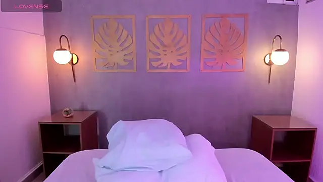 majo rose online show from September 30, 8:03 pm