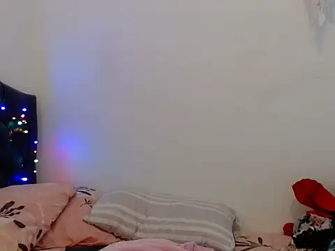 Snapshot of gooddes303salome chatting on October 9, 5:11 am gooddes303salome online show from October 9, 5:11 am