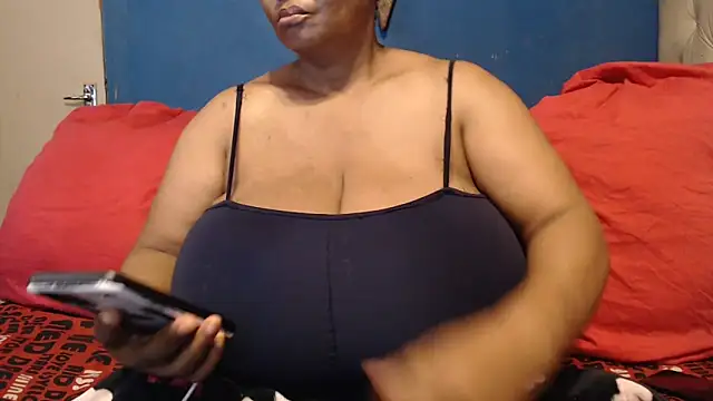 CUTEFIRMMELONSS online show from October 28, 10:54 am