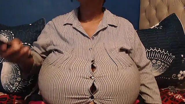 CUTEFIRMMELONSS online show from March 9, 4:26 am