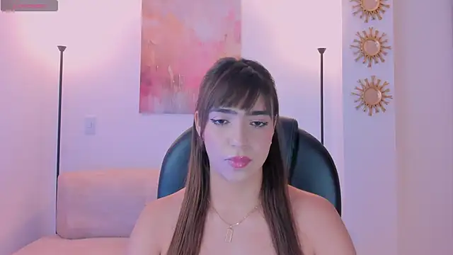 Snapshot of MariamRivera_ chatting on October 20, 12:13 am MariamRivera  online show from October 20, 12:13 am